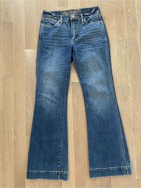 Wrangler Trouser Boot Jeans Women’s Medium Wash Flare